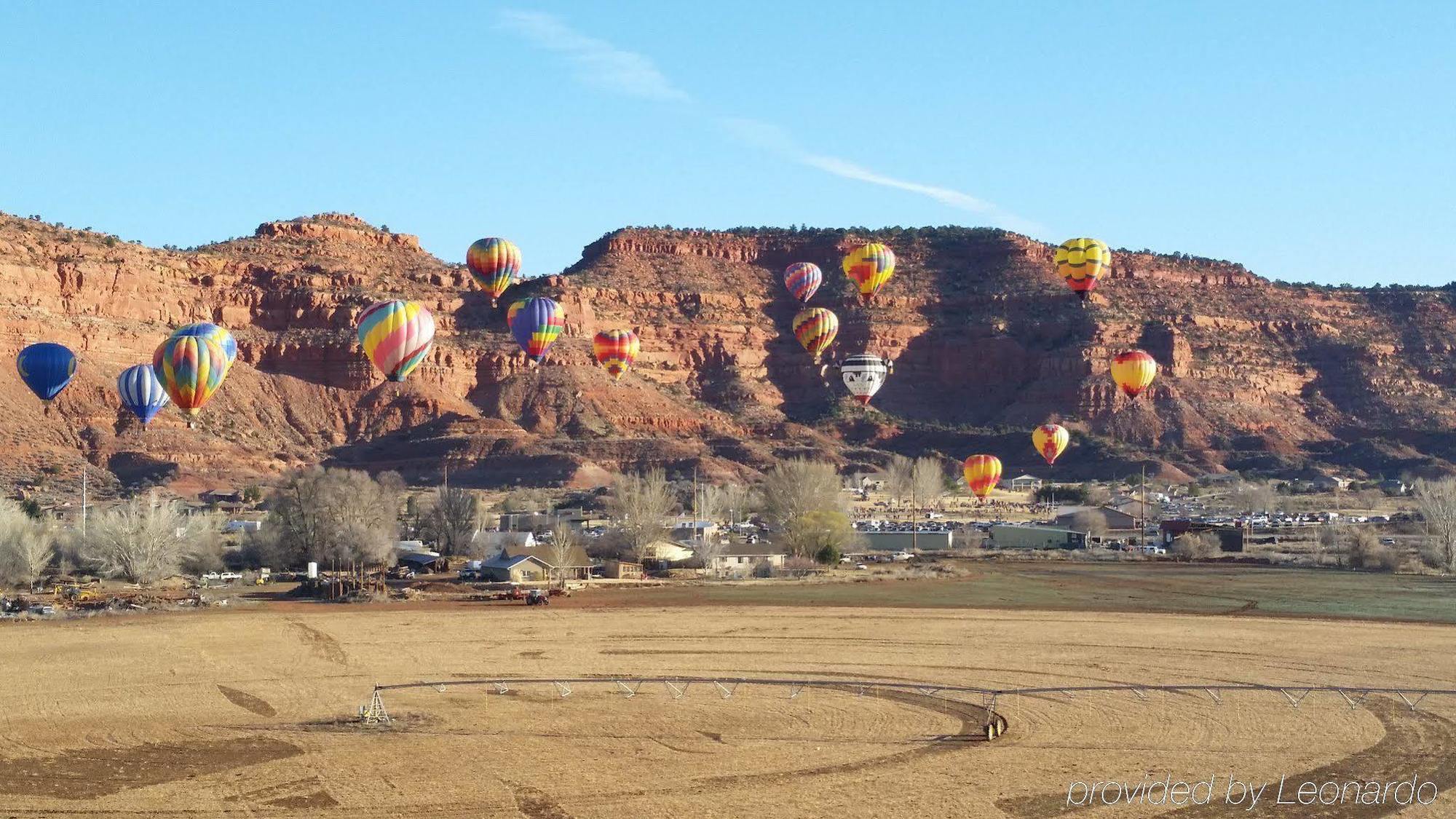 Holiday Inn Express & Suites Kanab, An Ihg Hotel Exterior photo