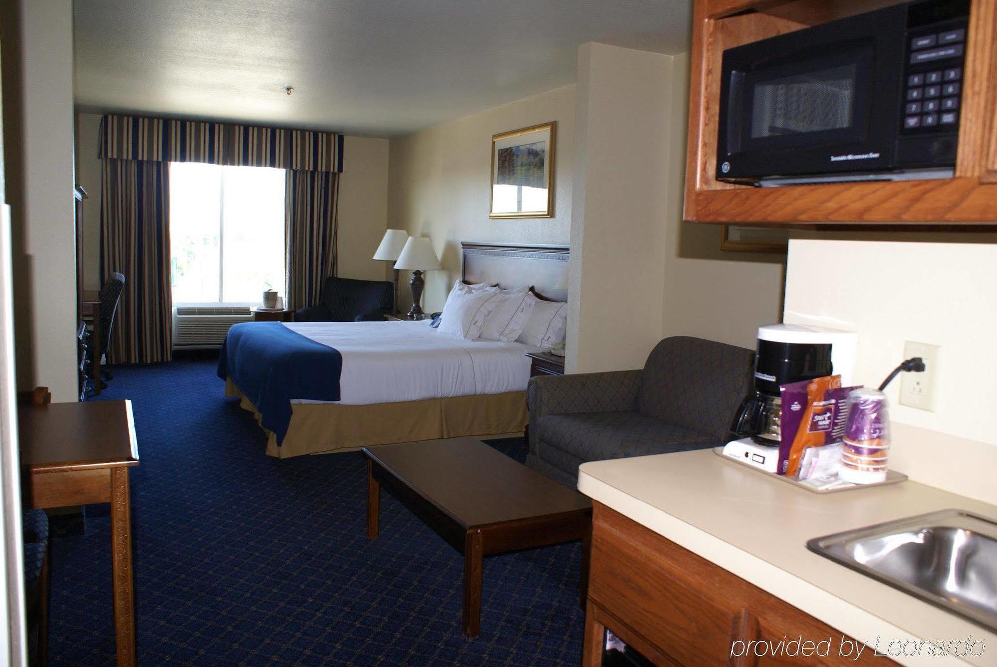 Holiday Inn Express Hotels & Suites Mountain Home, An Ihg Hotel Room photo