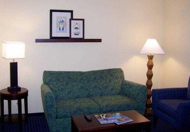 Springhill Suites Charlotte Lake Norman/Mooresville Room photo