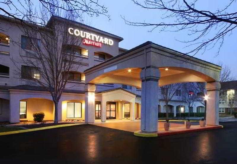 Courtyard By Marriott San Jose South/Morgan Hill Hotel Exterior photo