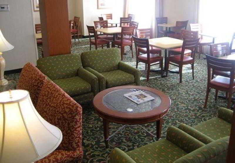 Fairfield Inn & Suites By Marriott Edison - South Plainfield Restaurant photo