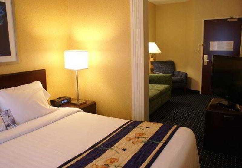 Springhill Suites Pittsburgh Monroeville Room photo