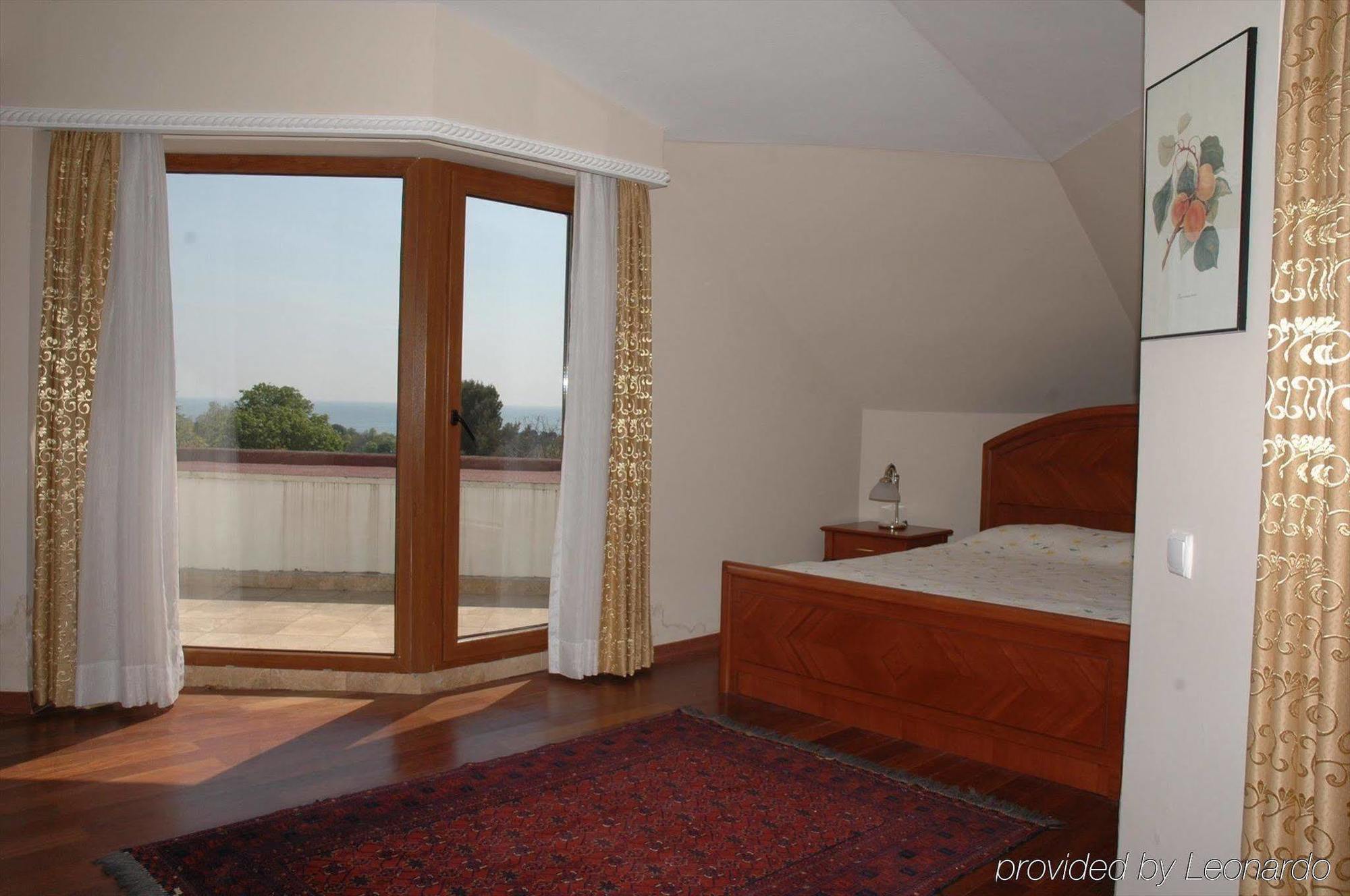 Florya Konagi Hotel Istanbul Room photo