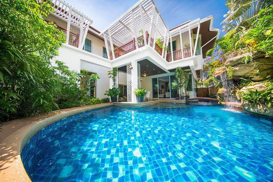 Villas In Pattaya Jomtien Beach Exterior photo