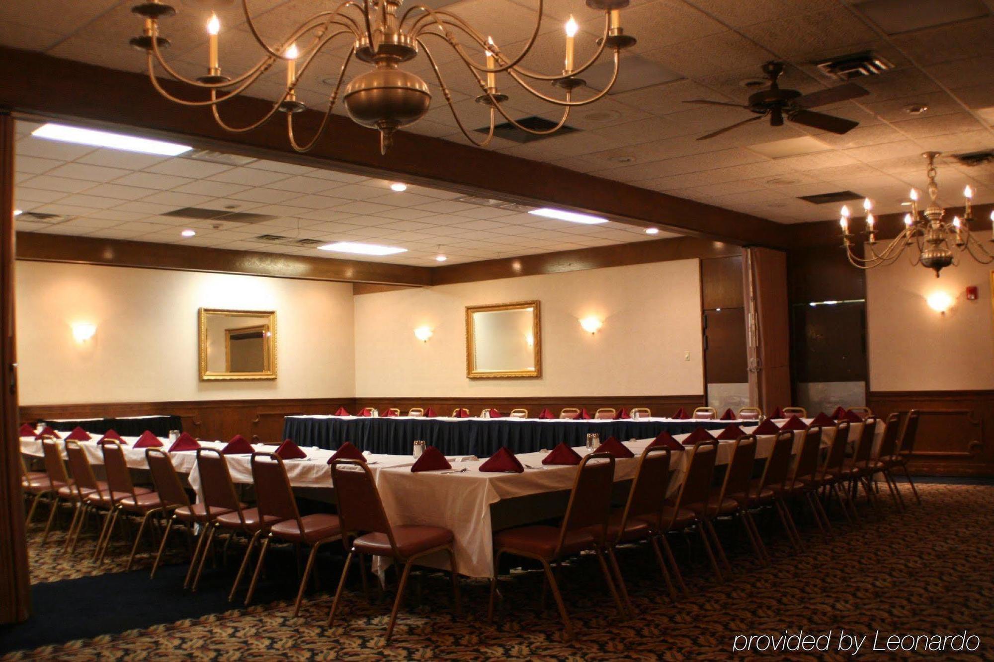 Hotel Carlisle & Embers Convention Center Facilities photo