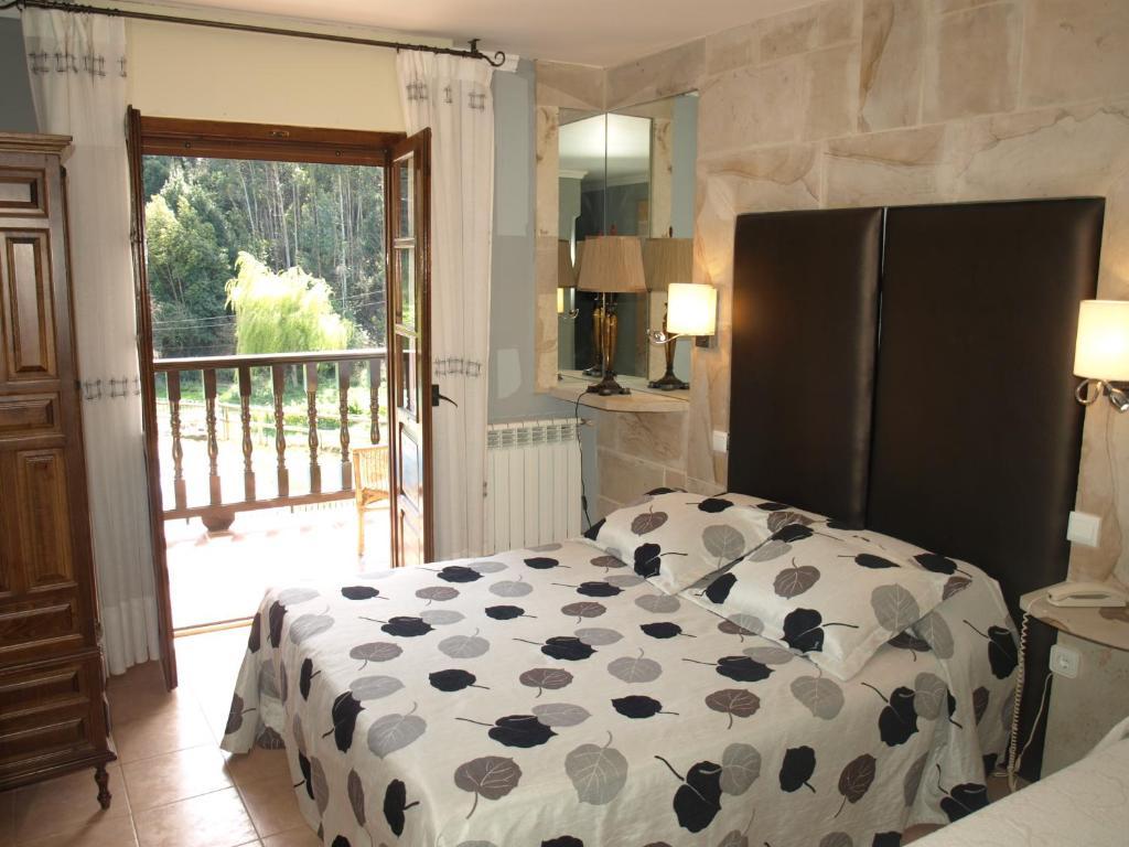 Hosteria El Pomar Novales Room photo