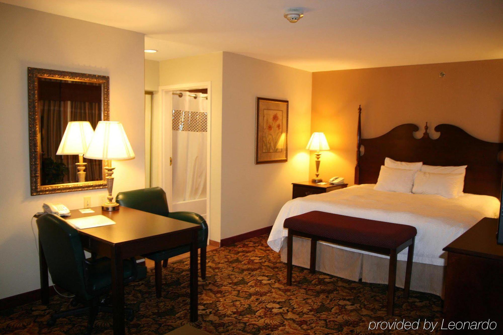 Hampton Inn & Suites Del Rio Exterior photo
