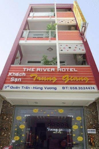 Dung Trinh Hotel Nha Trang Exterior photo