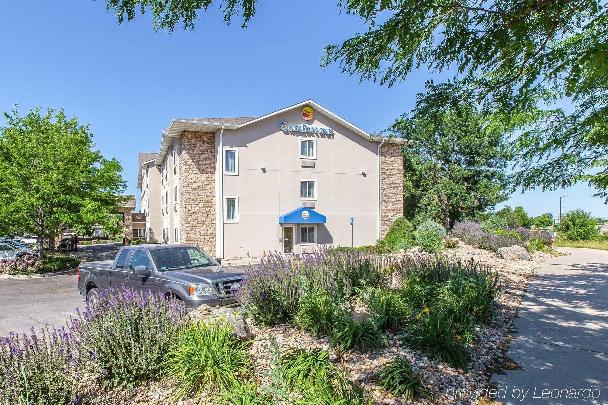 Quality Inn & Suites Loveland Exterior photo