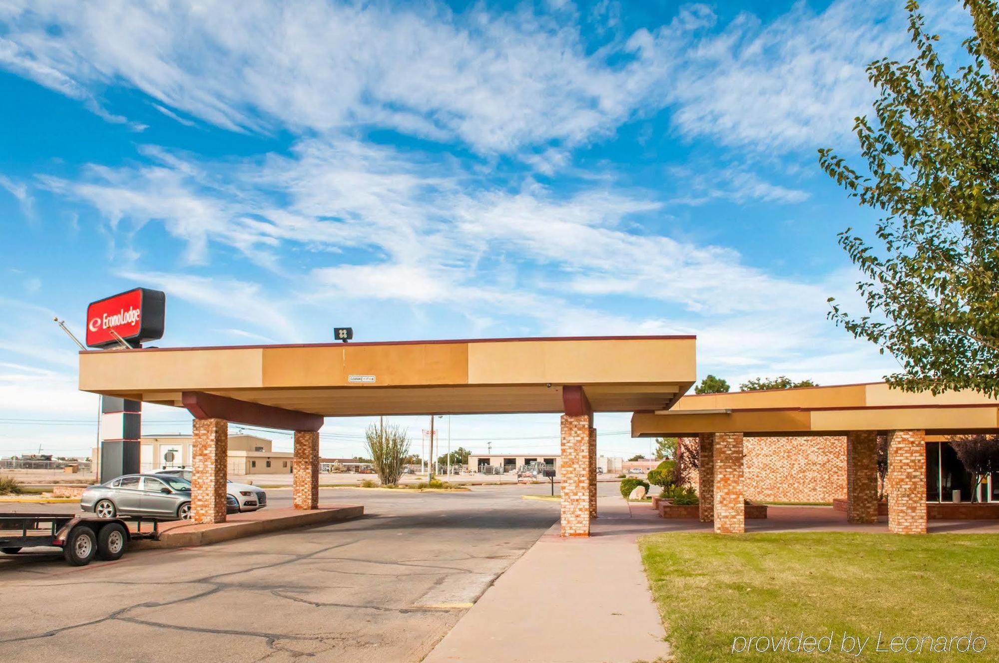 Econo Lodge Carlsbad Exterior photo