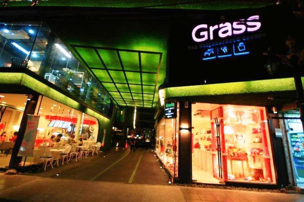 Grass Suites Thonglor Bangkok Exterior photo