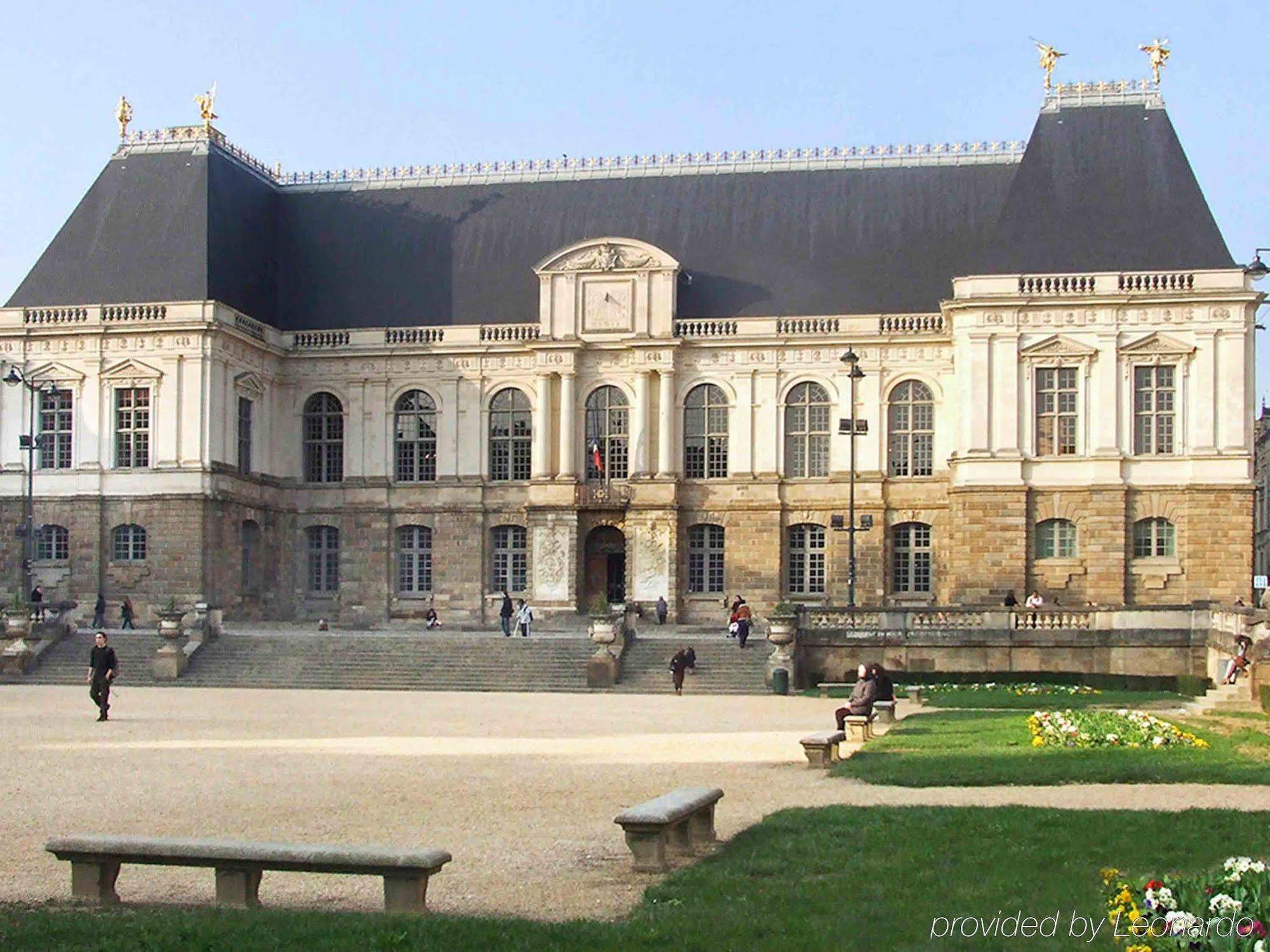 Mercure Rennes Centre Parlement Exterior photo