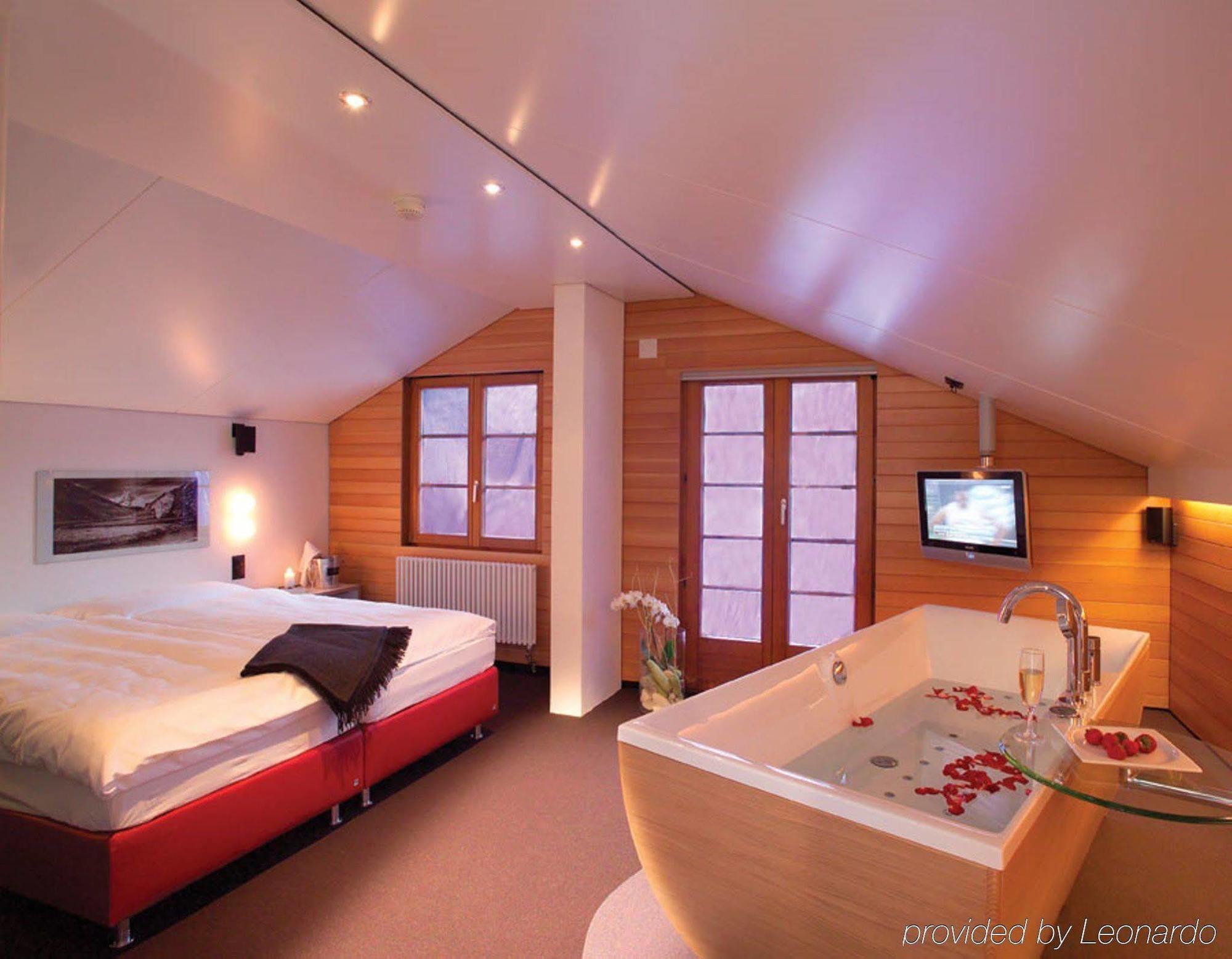Hotel Ambiance Superior Zermatt Room photo