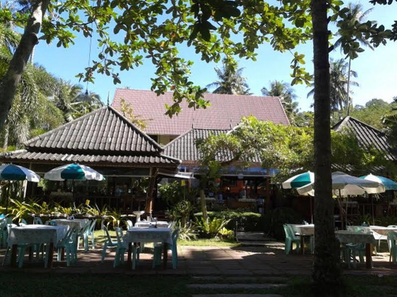 Ko Kut Ao Phrao Beach Resort Exterior photo