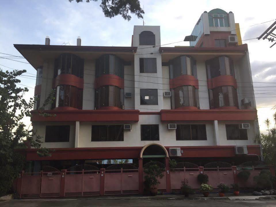 White Mansion Hotel Davao Exterior photo