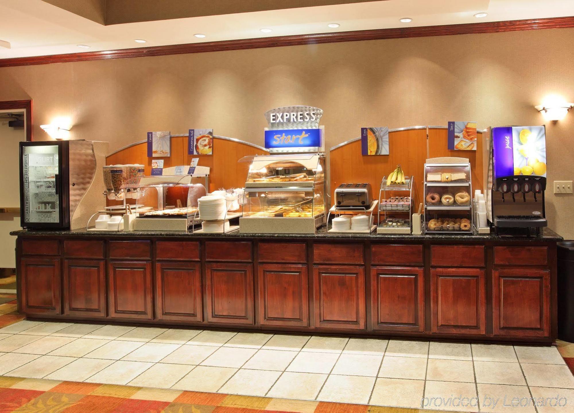 Holiday Inn Express Hotel And Suites Shreveport South Park Plaza, An Ihg Hotel Restaurant photo