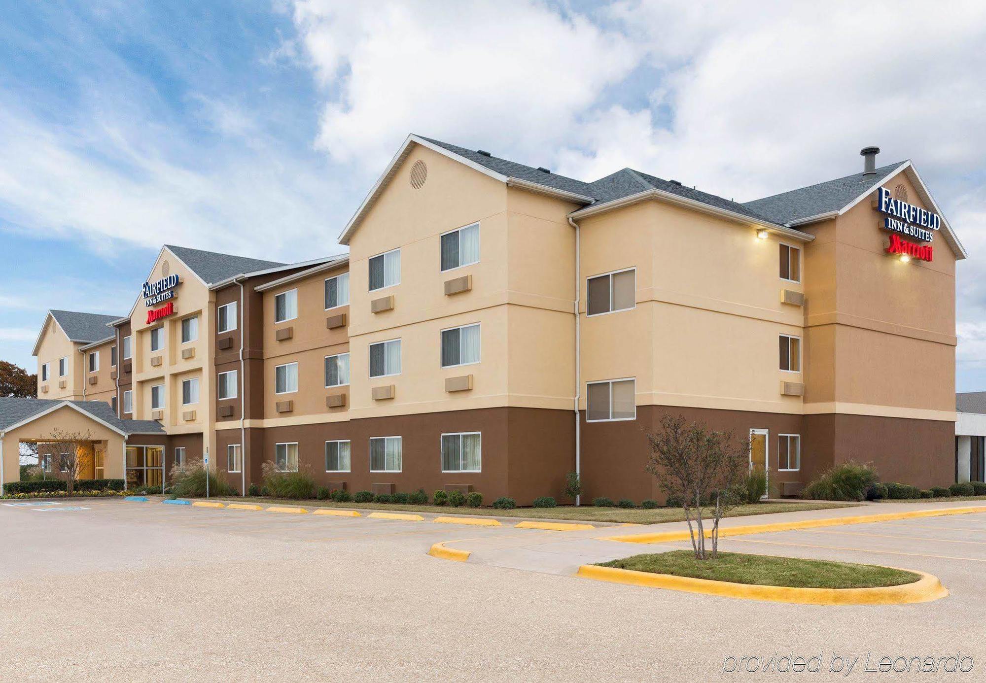 Fairfield Inn & Suites Waco South Exterior photo