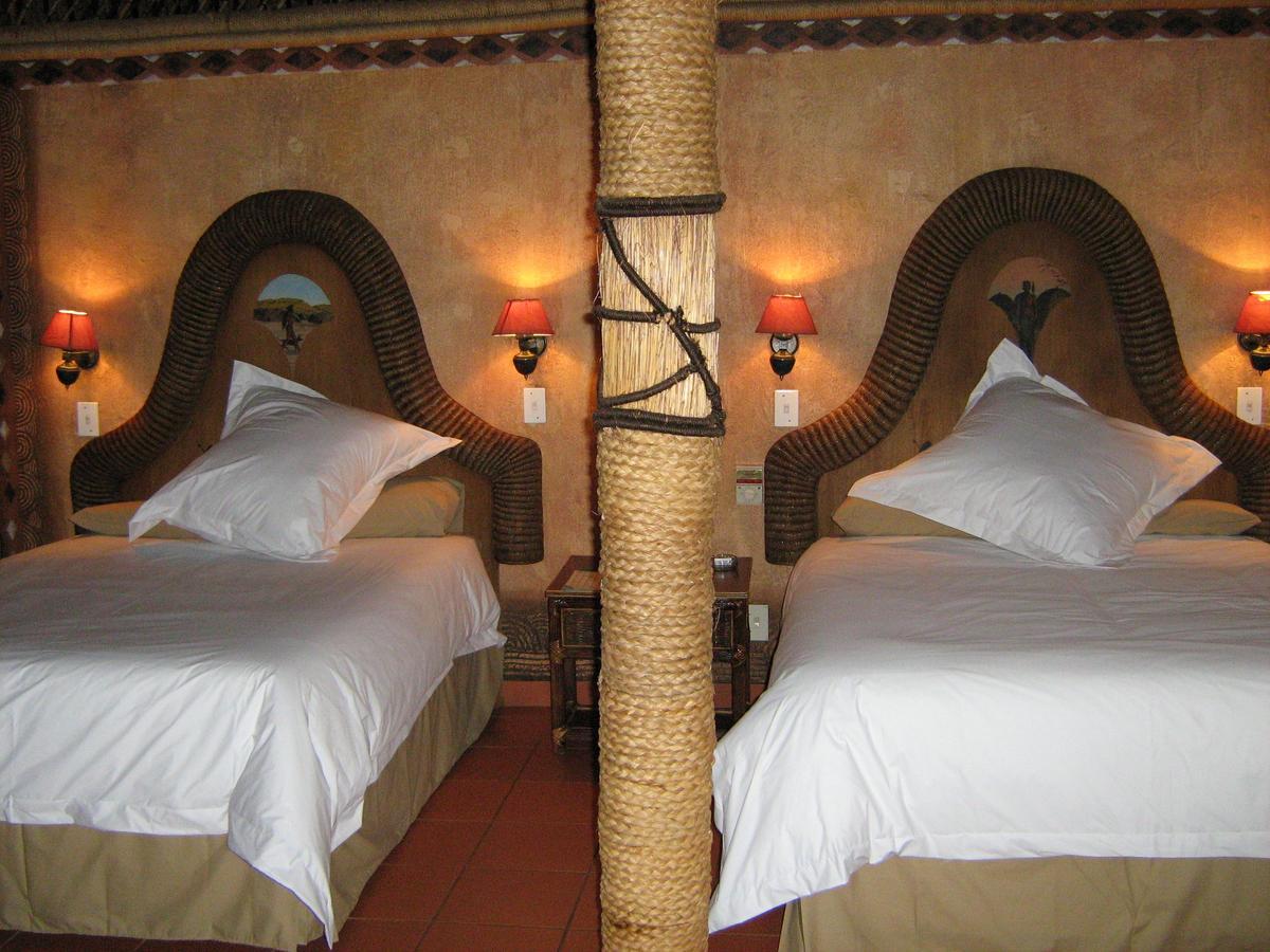 Aha Shakaland Hotel & Zulu Cultural Village Eshowe Room photo