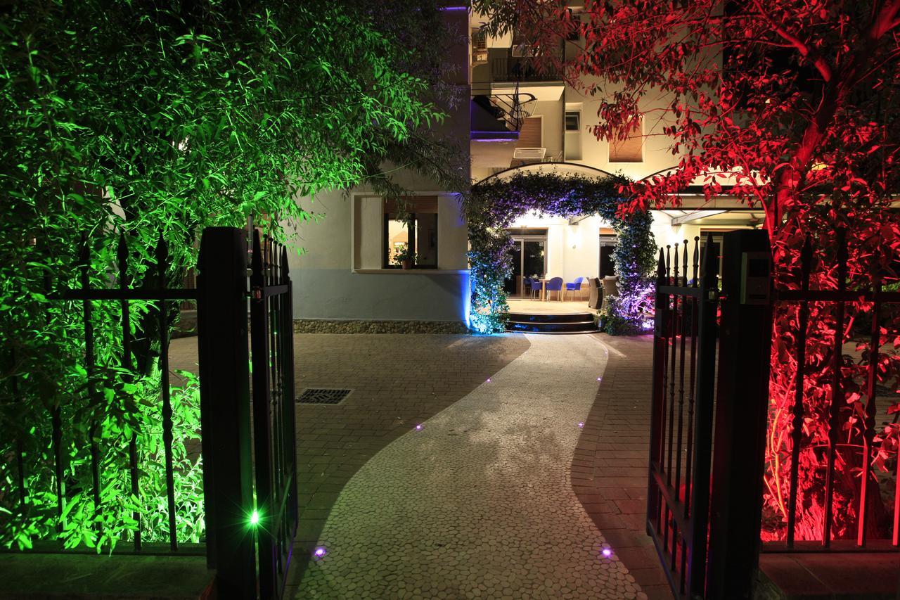 Hotel La Perla Bellaria-Igea Marina Exterior photo