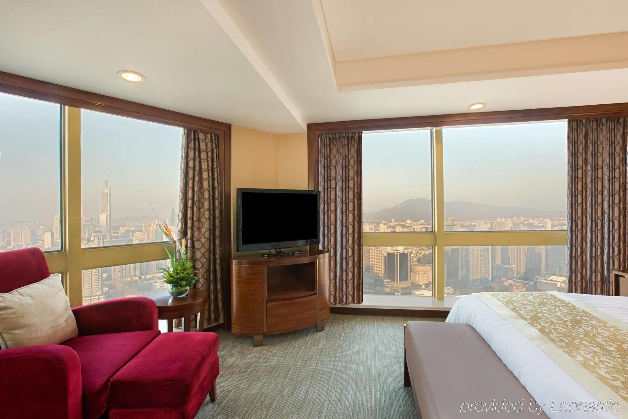 Crowne Plaza Nanjing Hotels & Suites Exterior photo