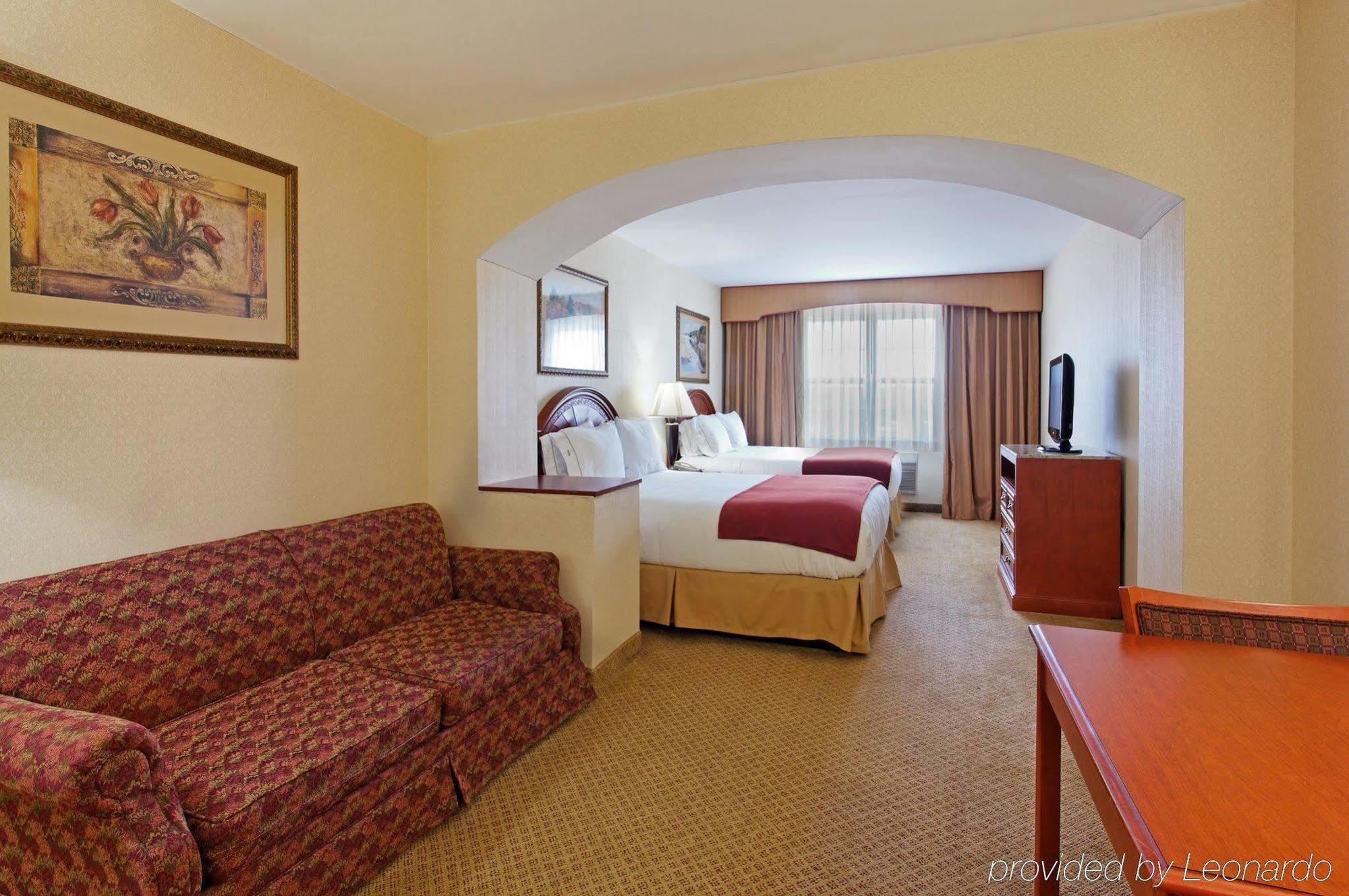Holiday Inn Express Mystic, An Ihg Hotel Room photo
