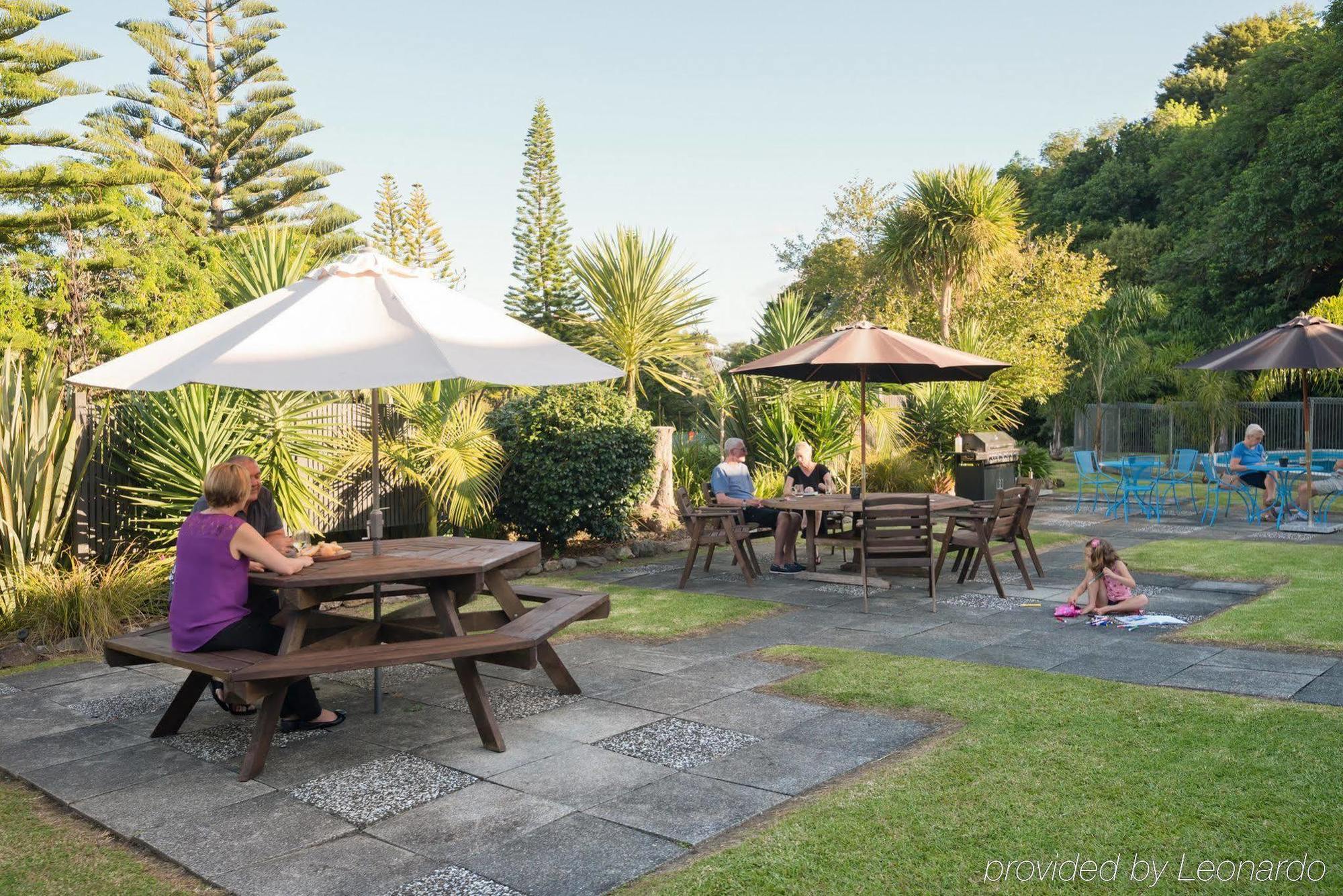 Discovery Settlers Hotel Whangarei Exterior photo