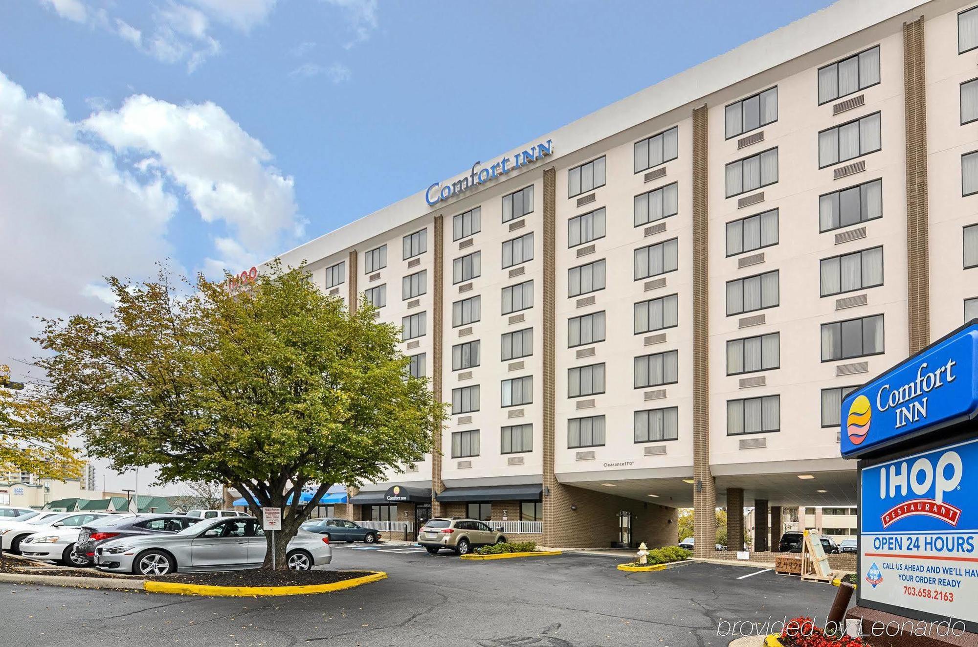 Fairfield Inn & Suites By Marriott Alexandria West/Mark Center Exterior photo