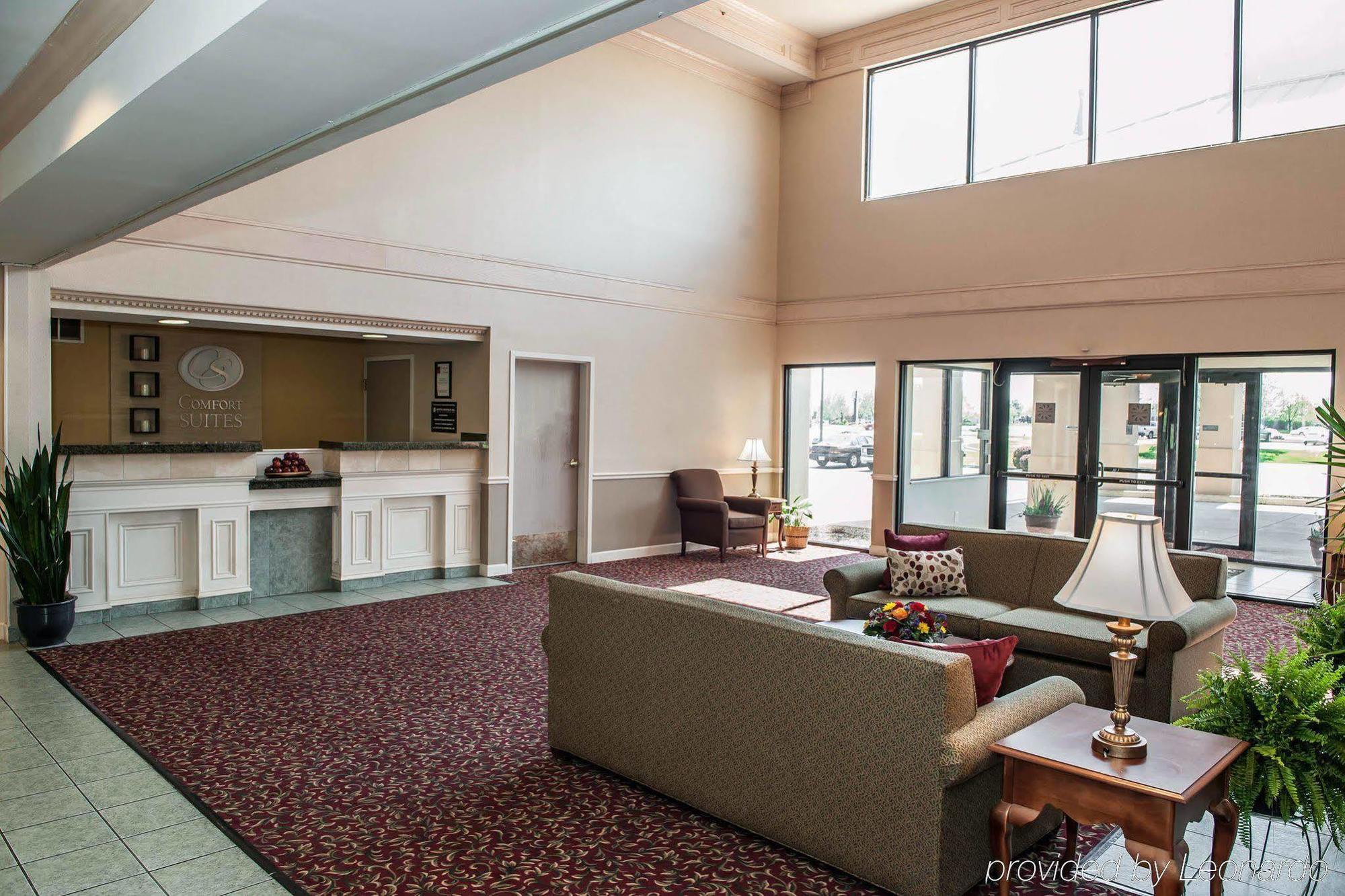 Comfort Suites Lafayette University Area Exterior photo