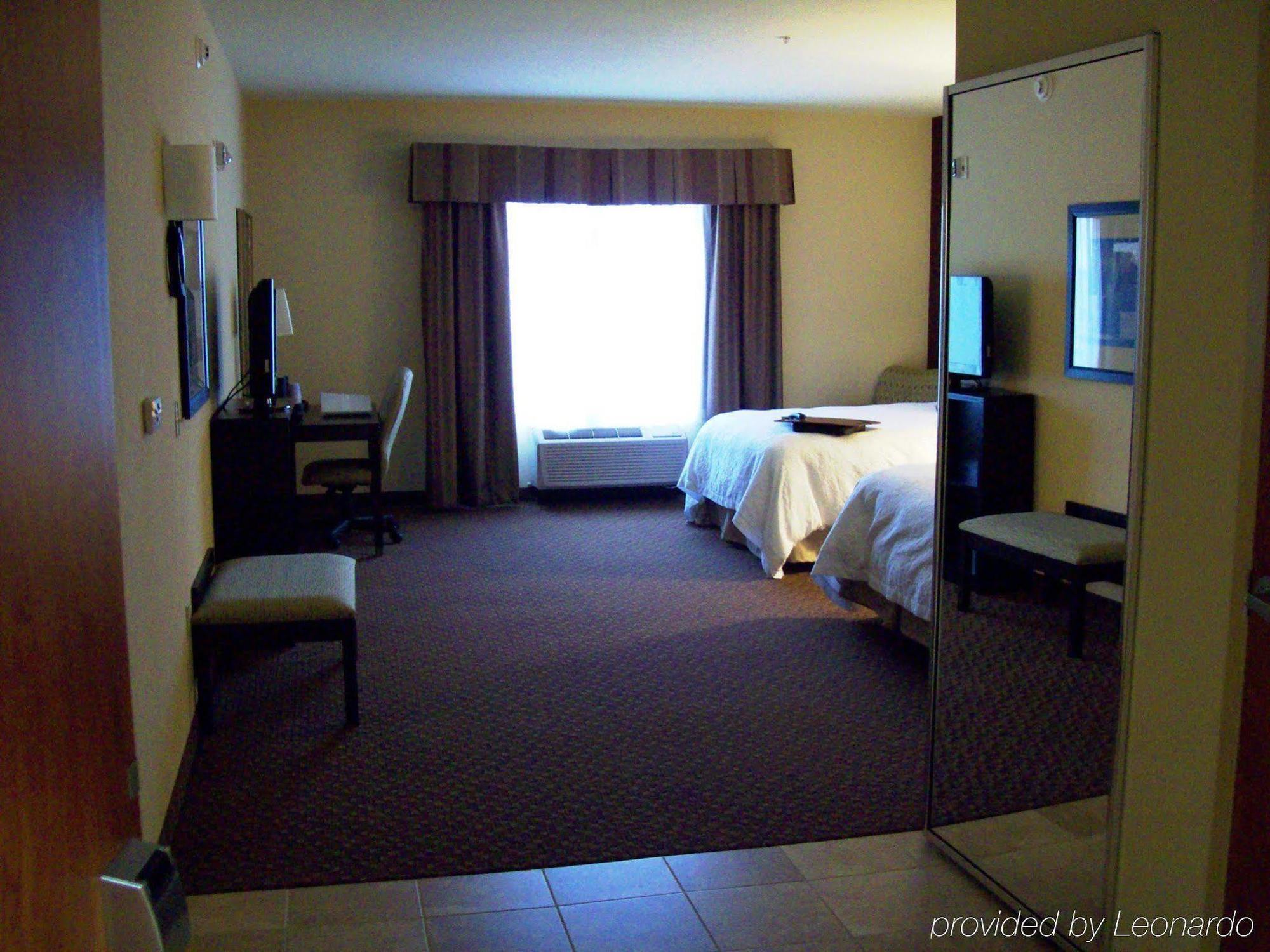 Hampton Inn & Suites Enid Room photo