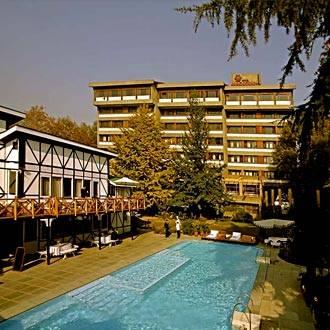 Hotel Broadway Srinagar  Exterior photo