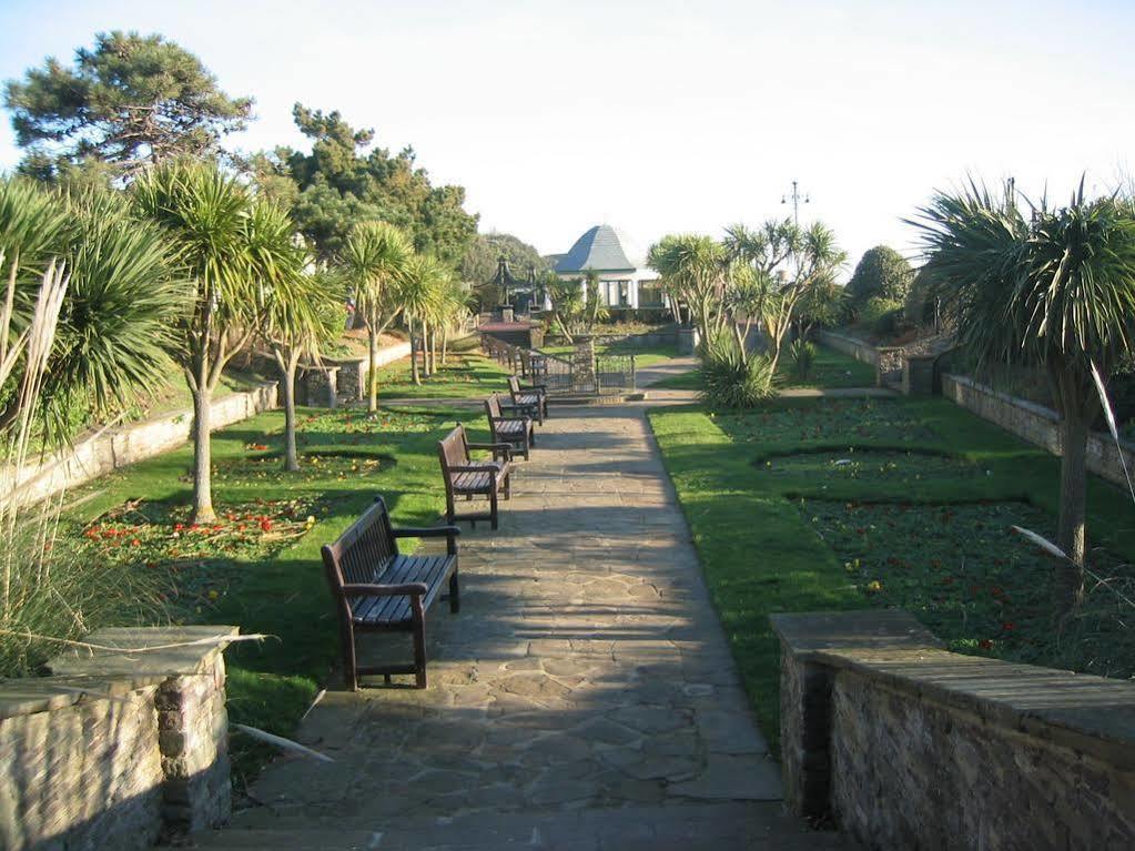 The Beeches Hotel Clacton-on-Sea Exterior photo