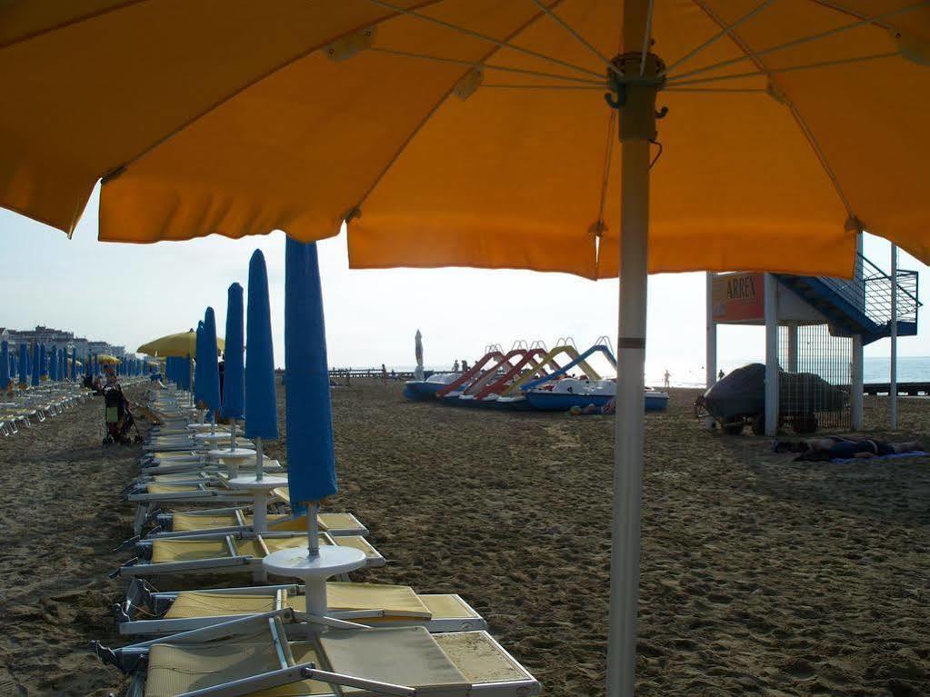 Hotel Portofino Lido di Jesolo Exterior photo