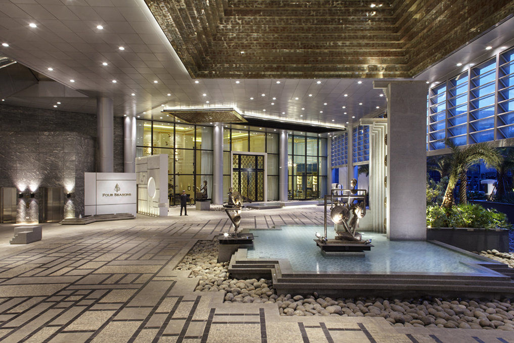 Four Seasons Hotel Jakarta Exterior photo