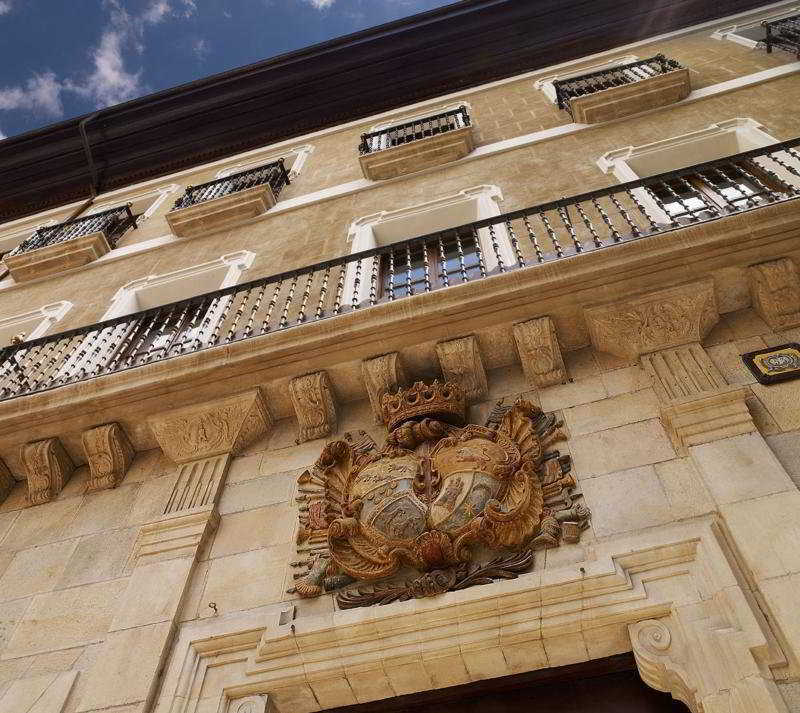 Palacio Guendulain Pamplona Exterior photo