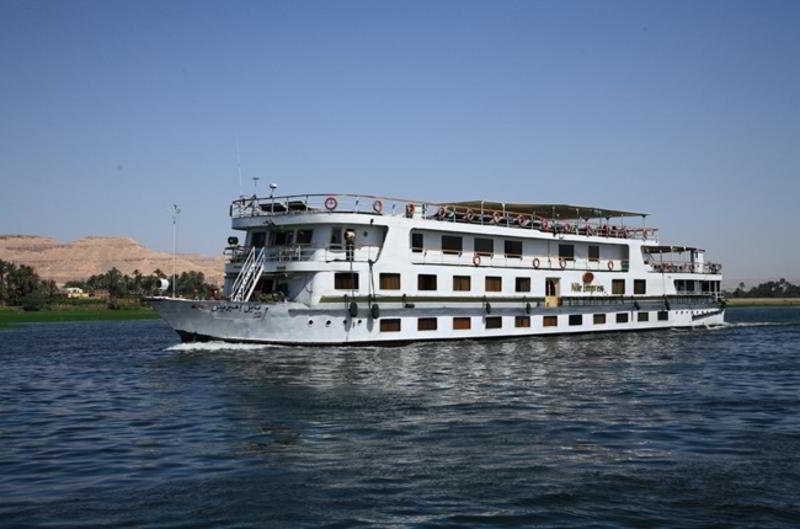 Travcotels Cruise Aswan Exterior photo