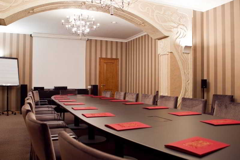 Diplomat Club Hotel Chisinau Facilities photo