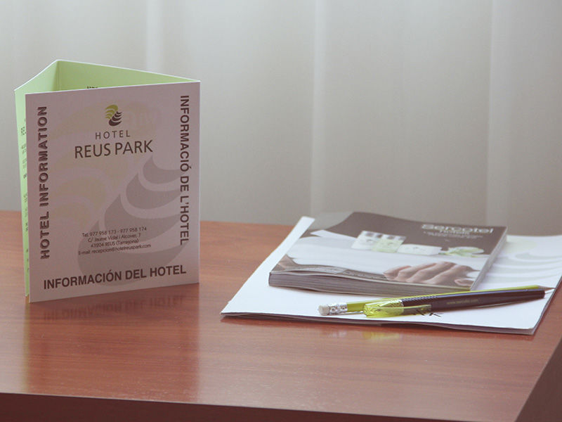 Hotel Reus Park Exterior photo