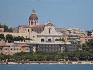 Hotel Mediterraneo Cagliari Exterior photo