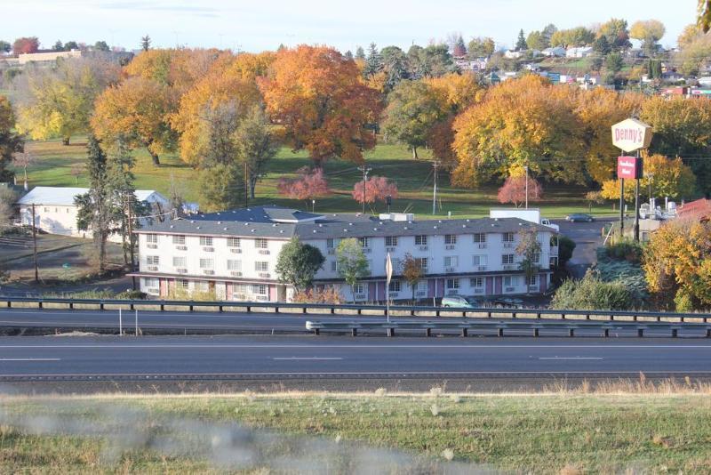 Motel 6 Pendleton, Or - West Exterior photo