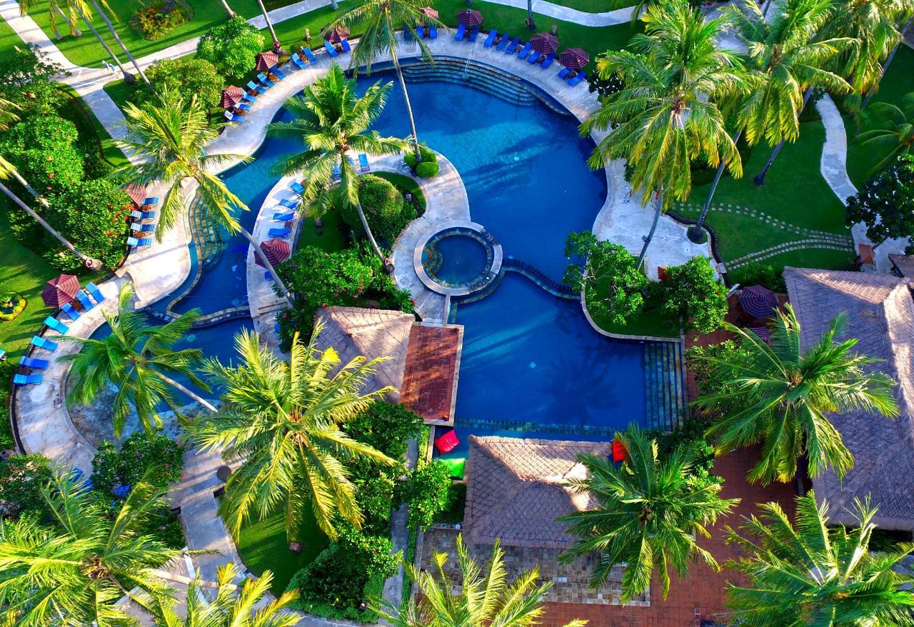 Holiday Resort Lombok Senggigi Exterior photo