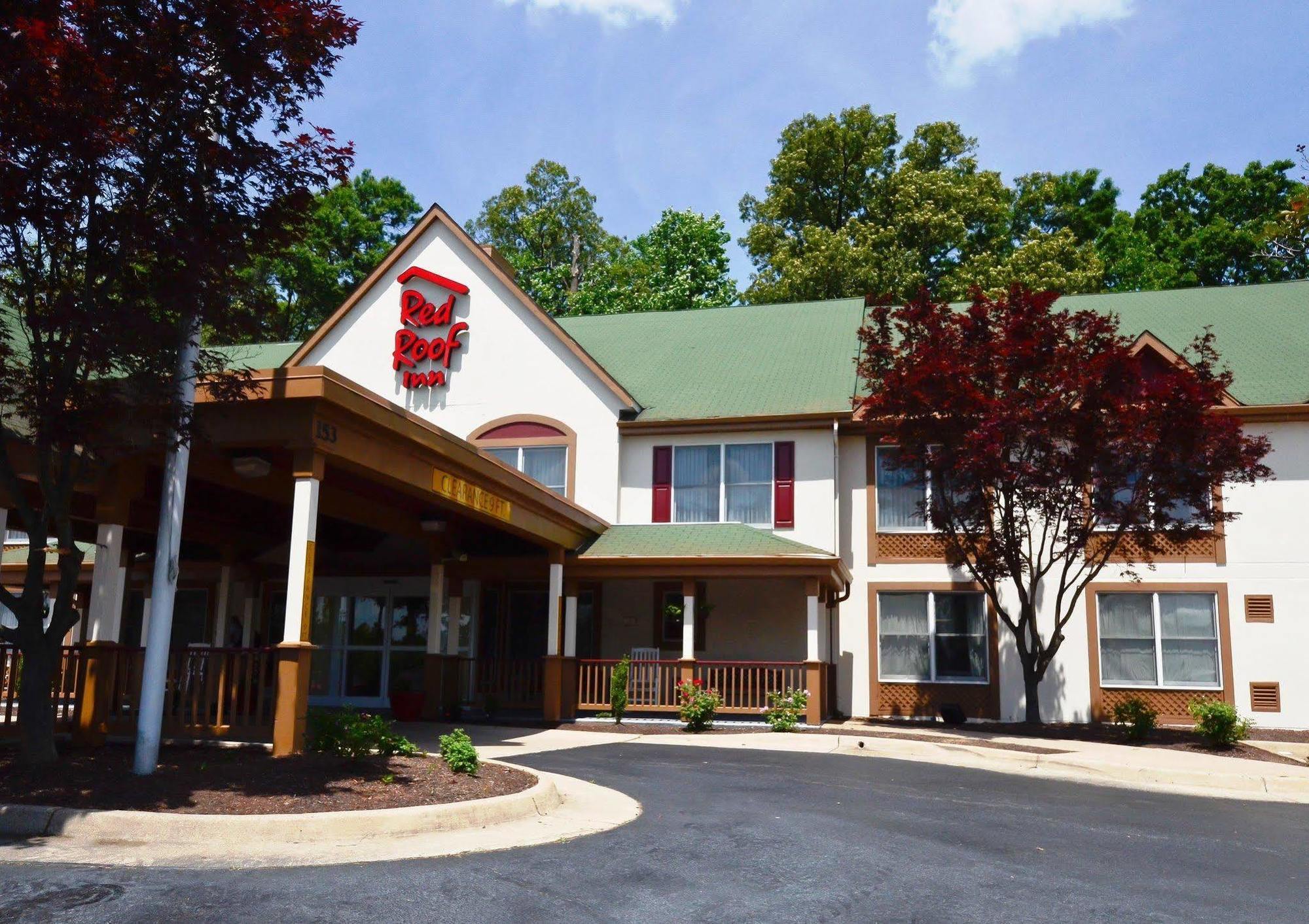 Red Roof Inn & Suites Stafford Exterior photo