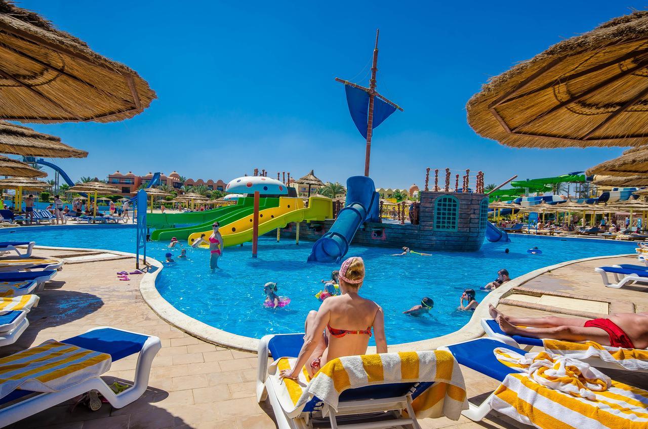 Titanic Beach - Families And Couples Only Hurghada Exterior photo