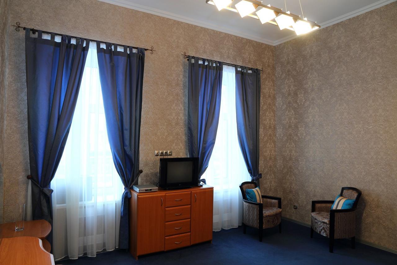 Ukrainian Hotel Service Apartments Kyiv Exterior photo