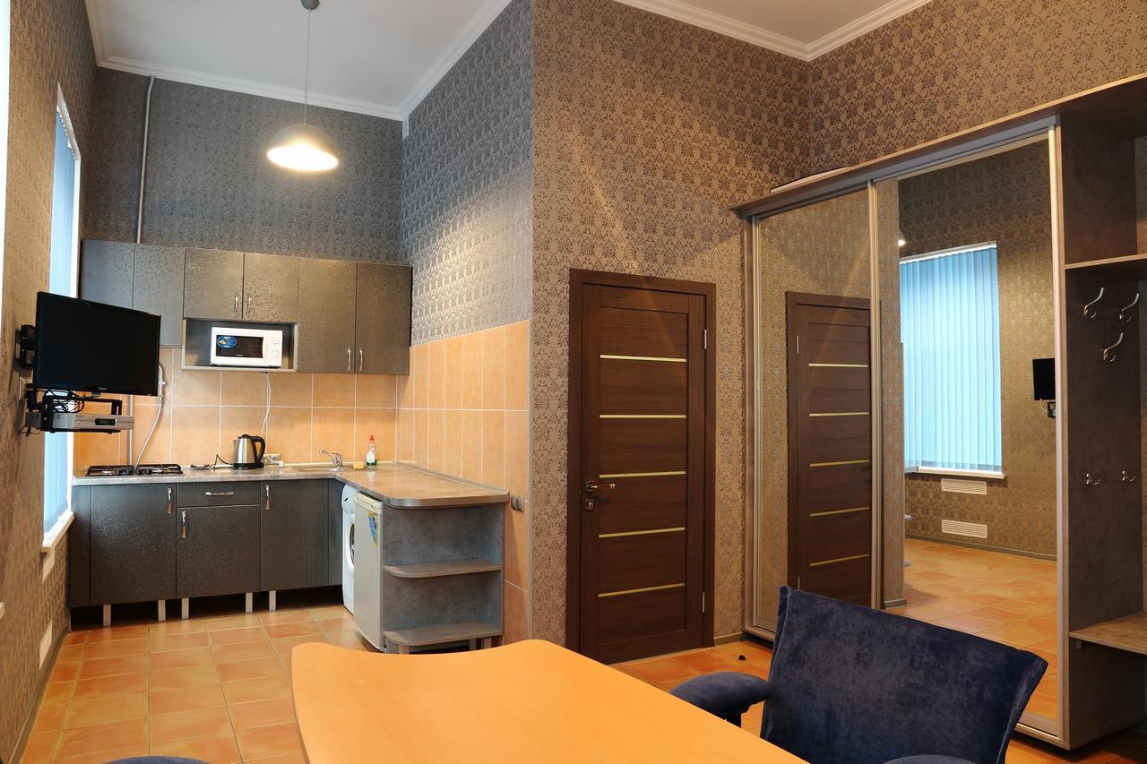 Ukrainian Hotel Service Apartments Kyiv Exterior photo