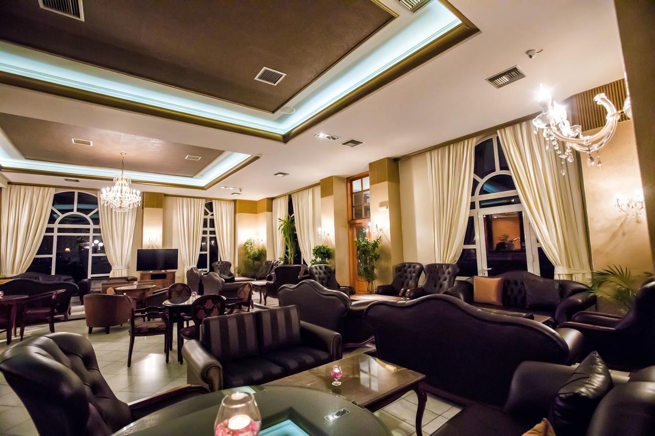 Kouros Hotel Drama Exterior photo