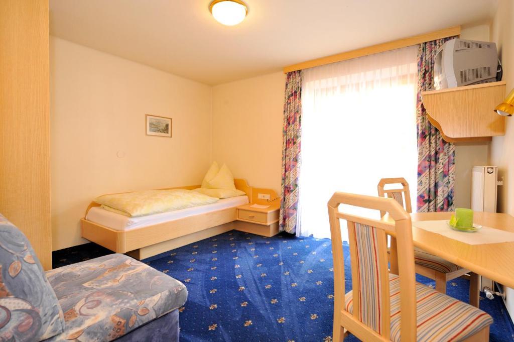 Hotel Schwaiger Eben Im Pongau Room photo