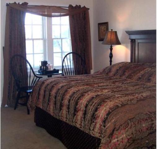 Townsend Manor Inn Greenport Room photo