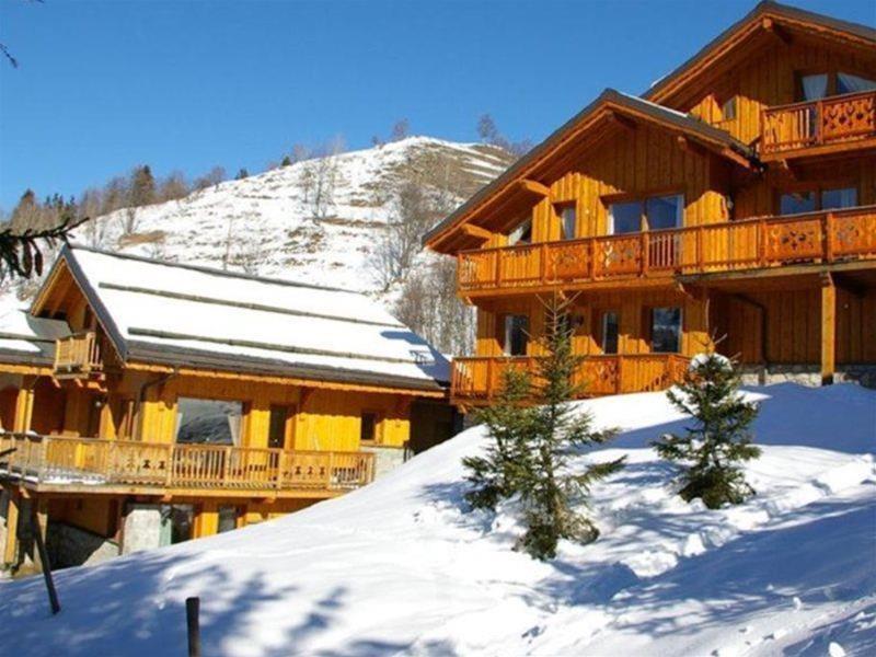 Madame Vacances Les Chalets De Meribel Exterior photo