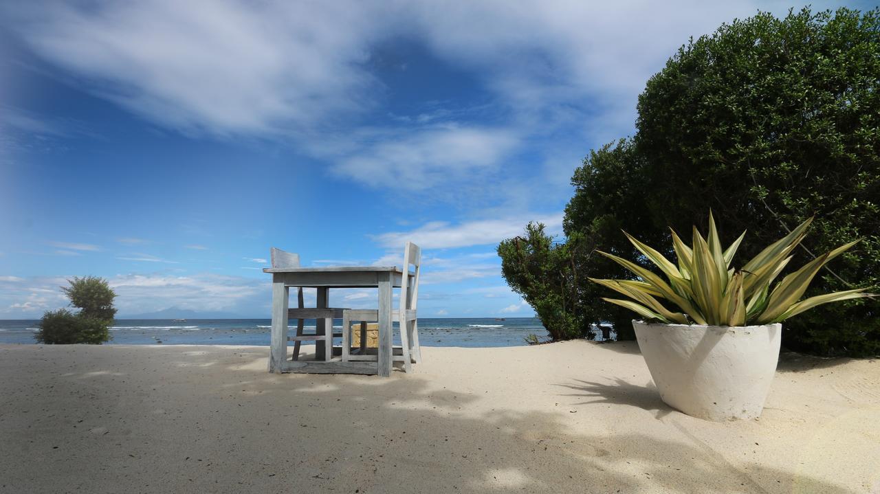 Villa Julius Gili Trawangan Exterior photo