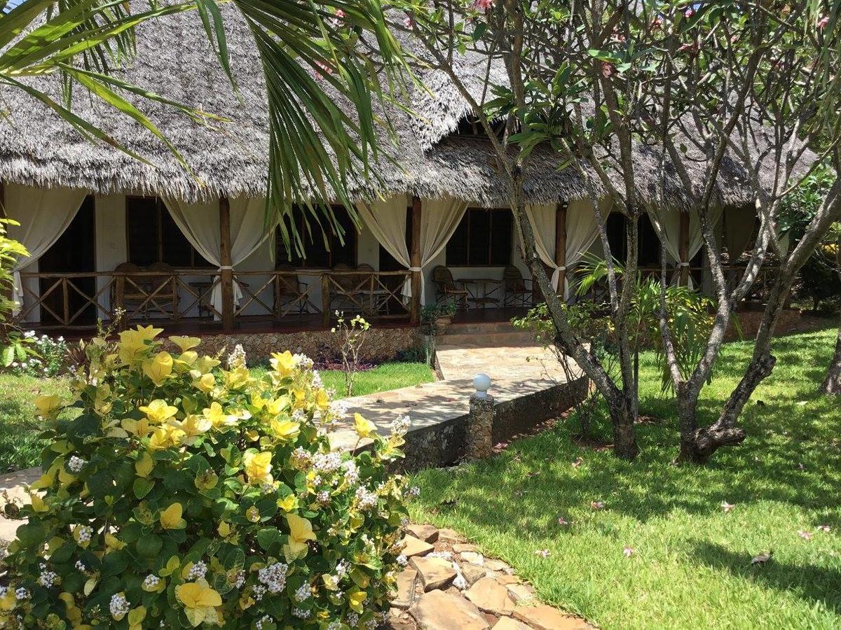 Kenga Giama Resort Malindi Exterior photo